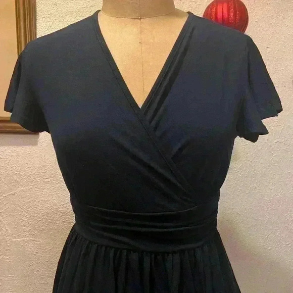 Grecerelle Short Sleeve V-Neck Wrap Dress Navy NWT Size S - Picture 3 of 10